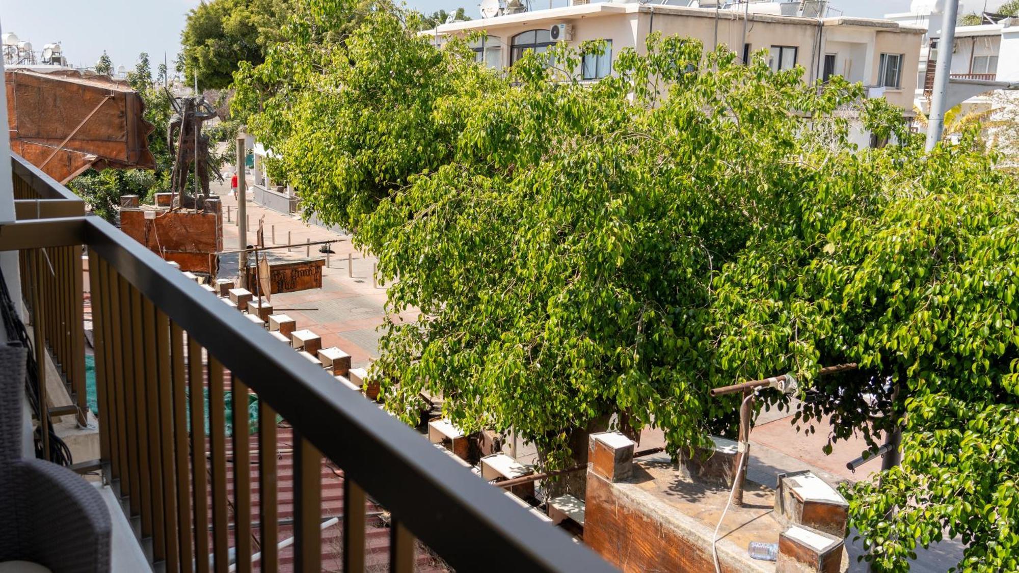 Papadavid Apartments Paphos Exterior photo