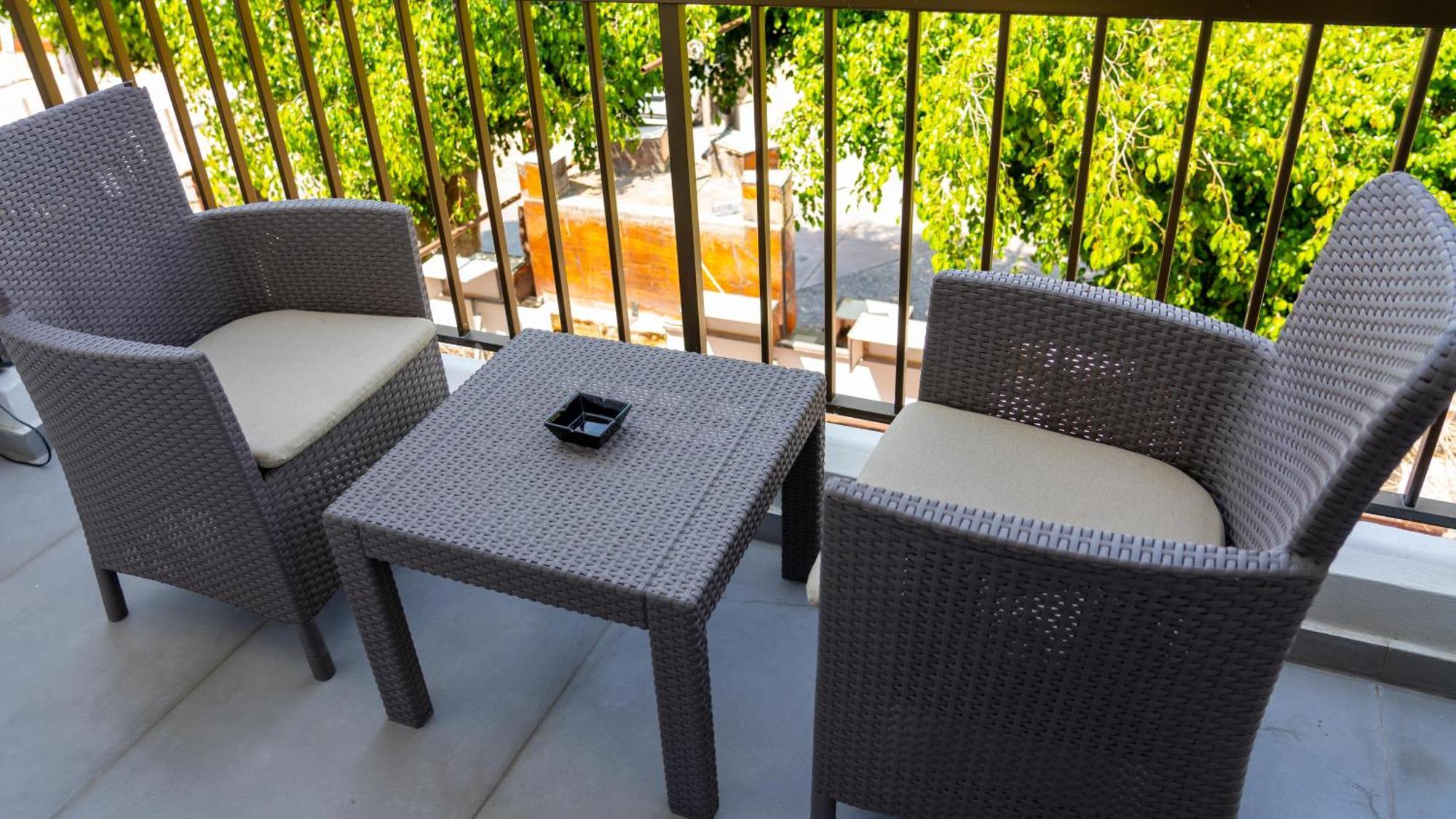 Papadavid Apartments Paphos Exterior photo